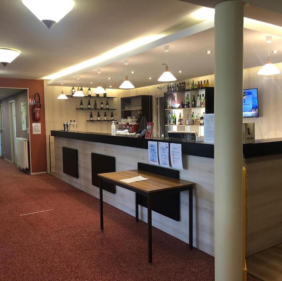 Hotel Altina Pacy-sur-Eure ภายนอก รูปภาพ