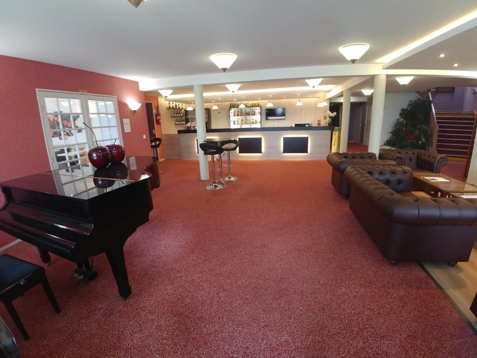 Hotel Altina Pacy-sur-Eure ภายนอก รูปภาพ