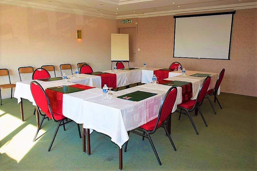 Hotel Altina Pacy-sur-Eure ภายนอก รูปภาพ