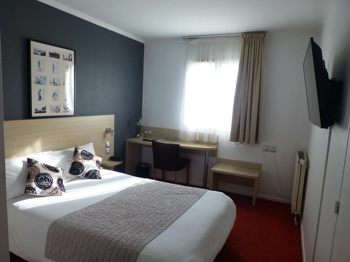 Hotel Altina Pacy-sur-Eure ภายนอก รูปภาพ