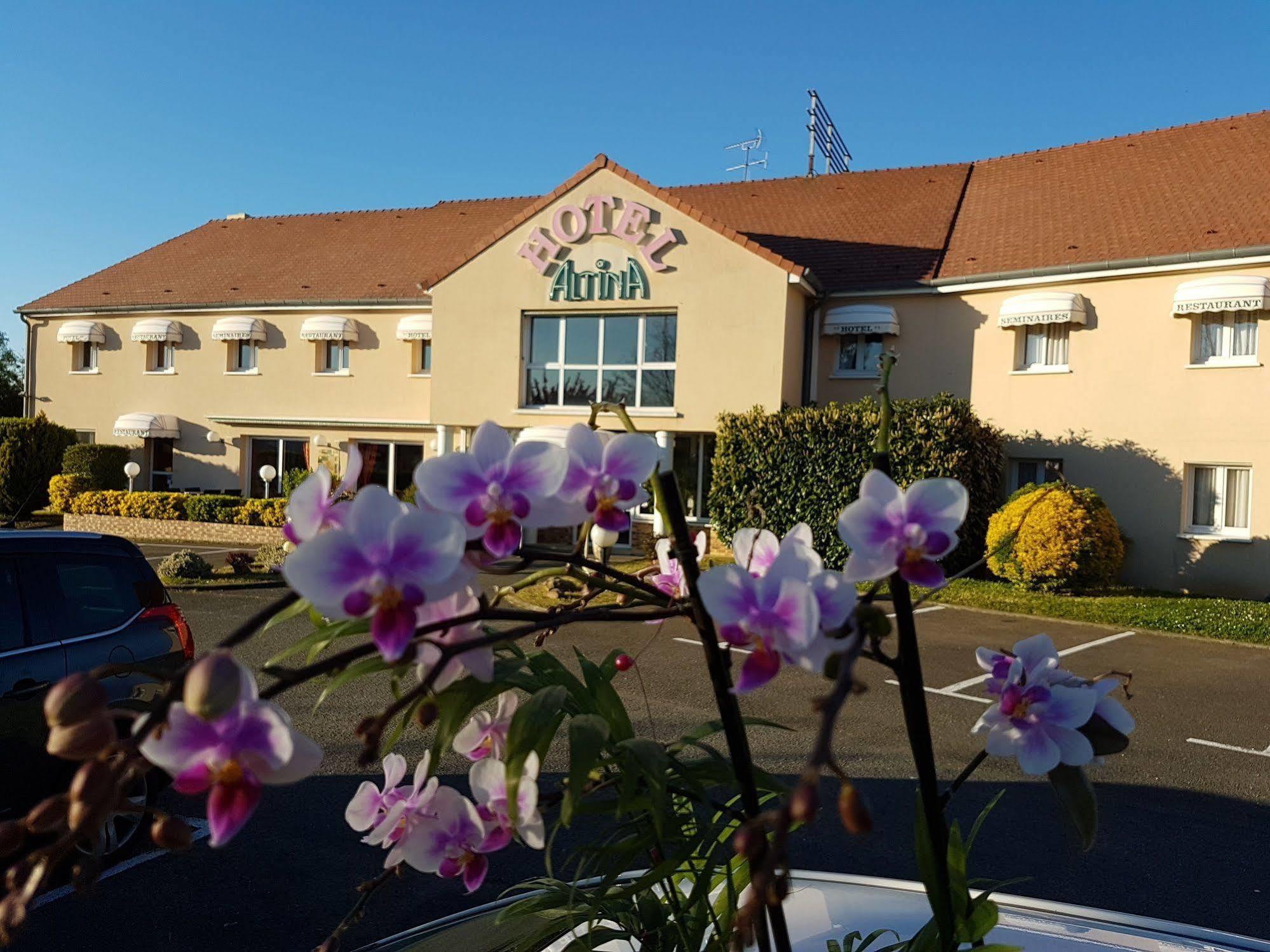 Hotel Altina Pacy-sur-Eure ภายนอก รูปภาพ