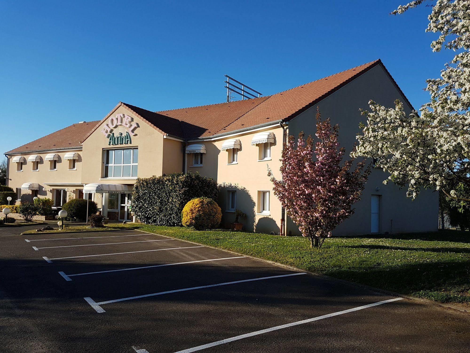 Hotel Altina Pacy-sur-Eure ภายนอก รูปภาพ