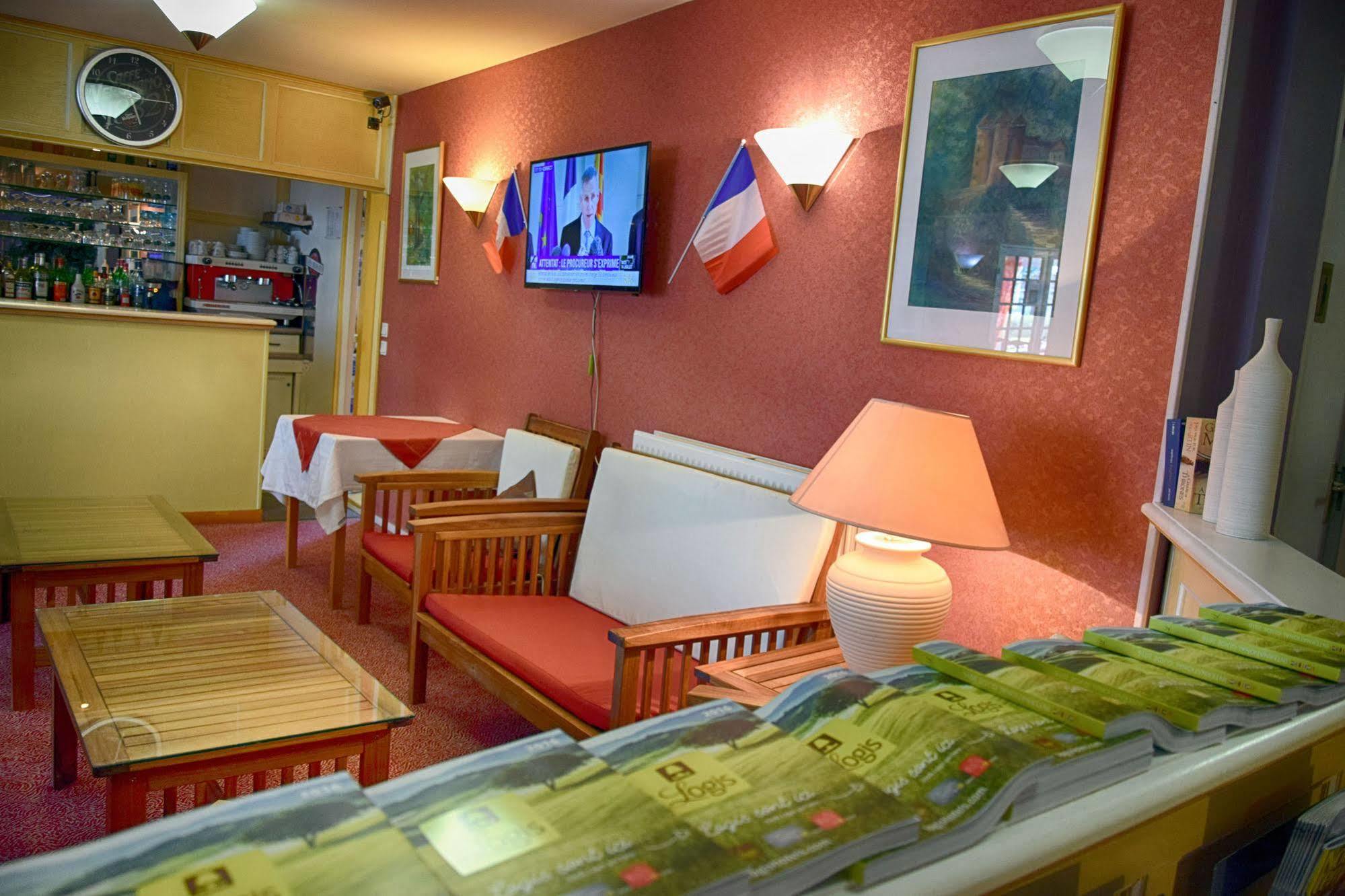 Hotel Altina Pacy-sur-Eure ภายนอก รูปภาพ