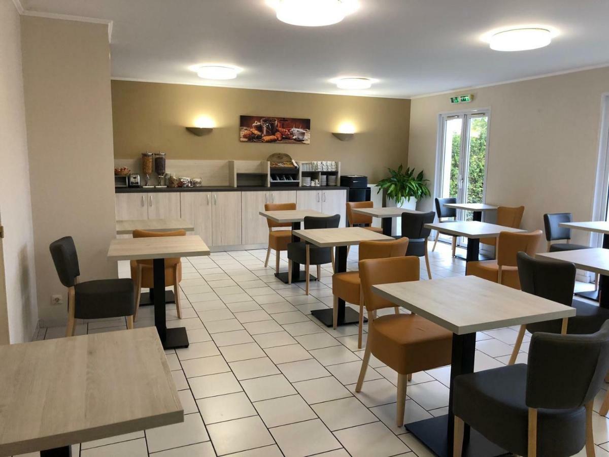 Hotel Altina Pacy-sur-Eure ภายนอก รูปภาพ