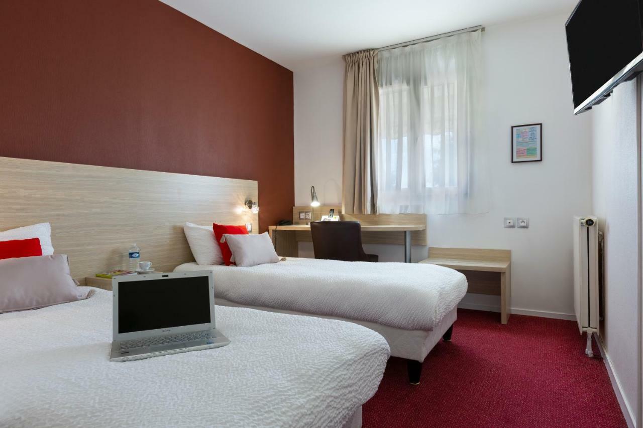 Hotel Altina Pacy-sur-Eure ภายนอก รูปภาพ