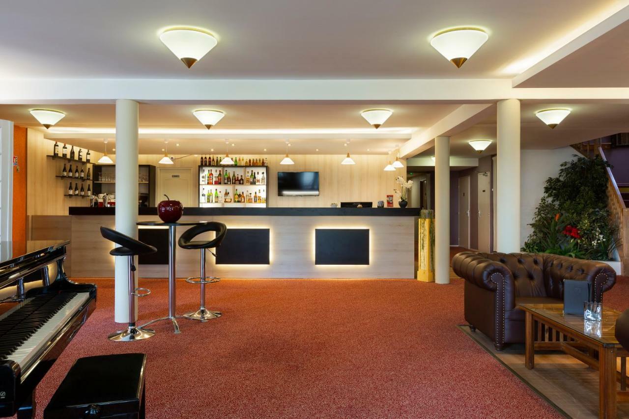 Hotel Altina Pacy-sur-Eure ภายนอก รูปภาพ