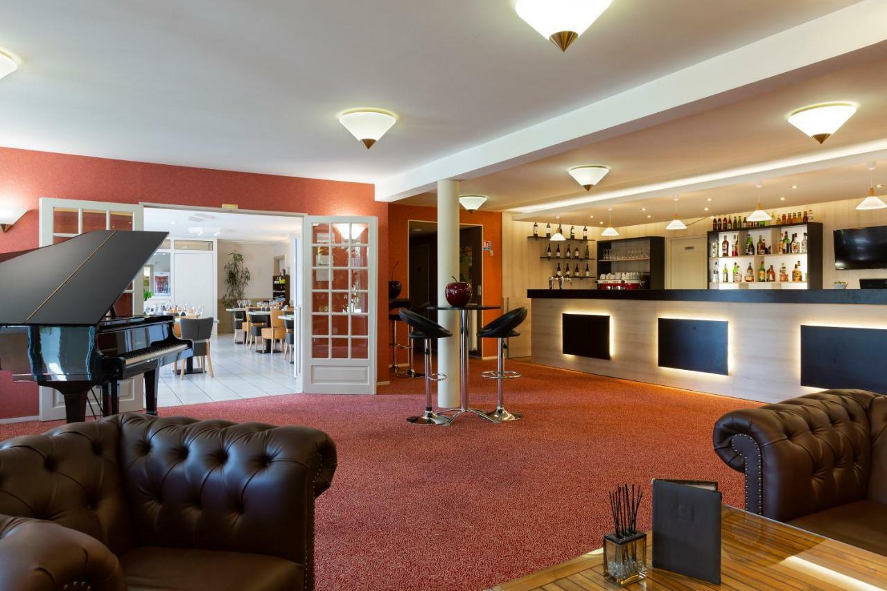 Hotel Altina Pacy-sur-Eure ภายนอก รูปภาพ